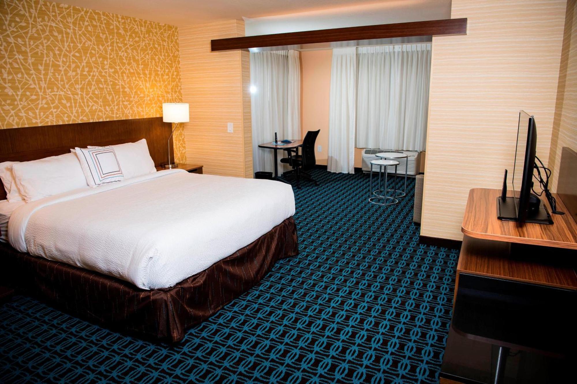 Fairfield Inn & Suites By Marriott Cincinnati Uptown/University Area Bagian luar foto