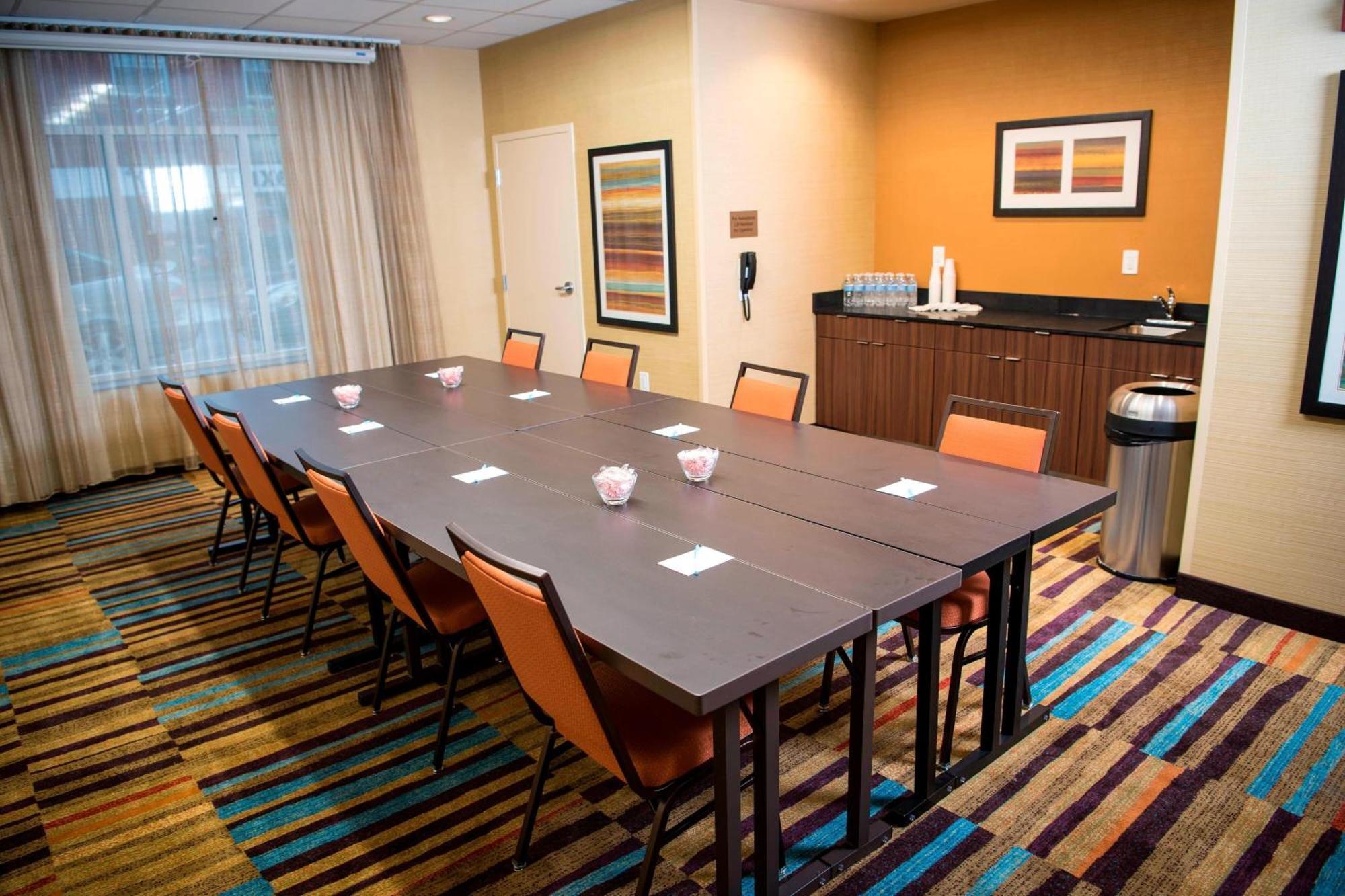 Fairfield Inn & Suites By Marriott Cincinnati Uptown/University Area Bagian luar foto