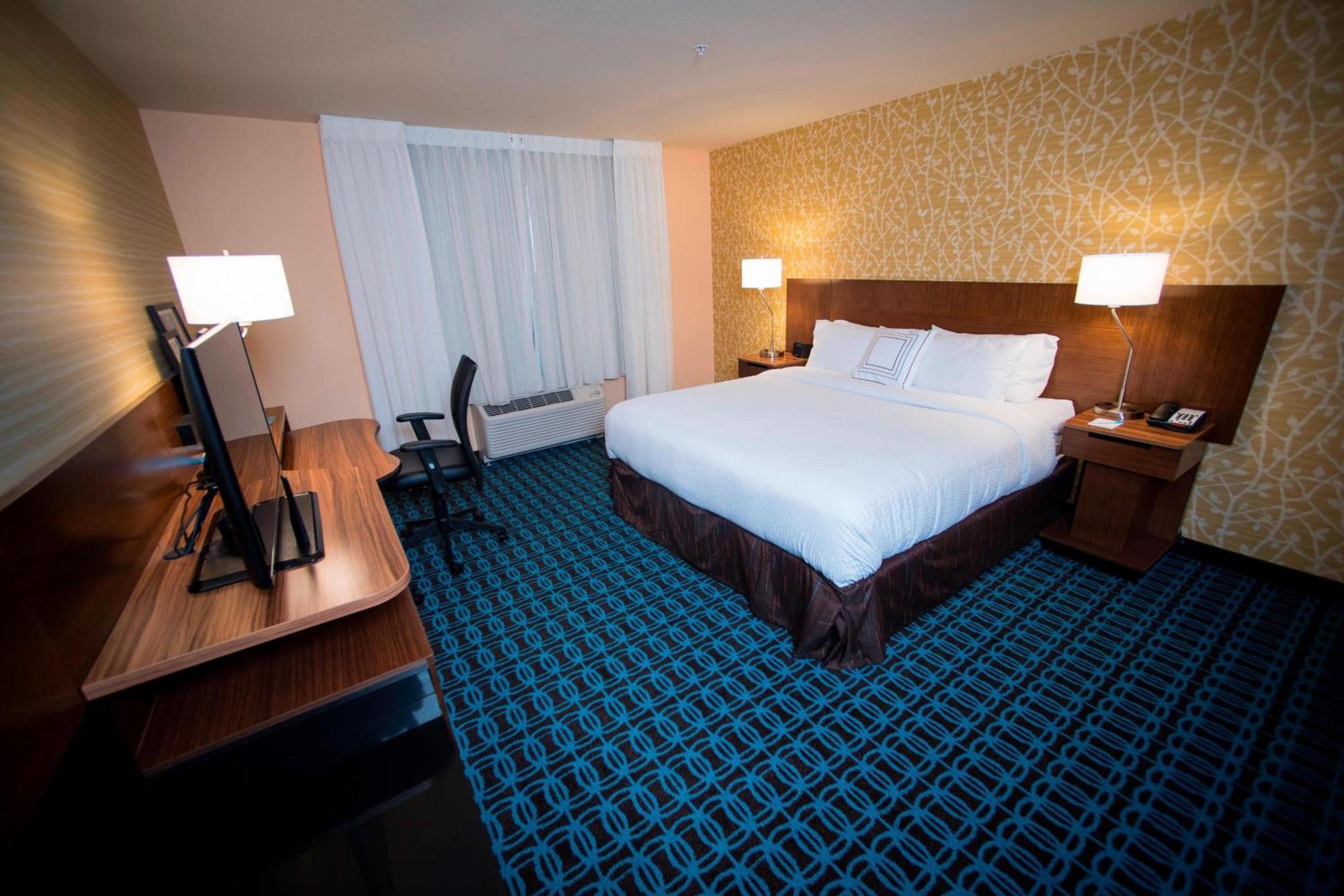 Fairfield Inn & Suites By Marriott Cincinnati Uptown/University Area Bagian luar foto